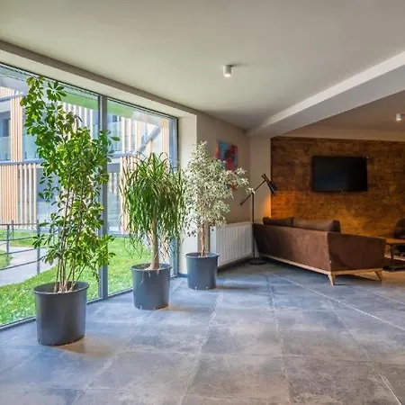 Atrium Mountain View Apartment, New غودوري المظهر الخارجي الصورة